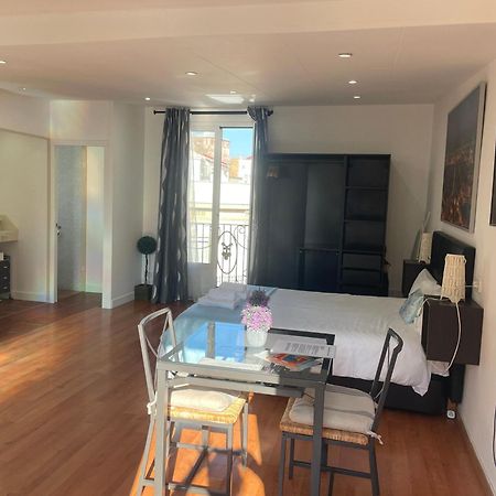 Apartamentos Barcelona - Iberia Екстер'єр фото
