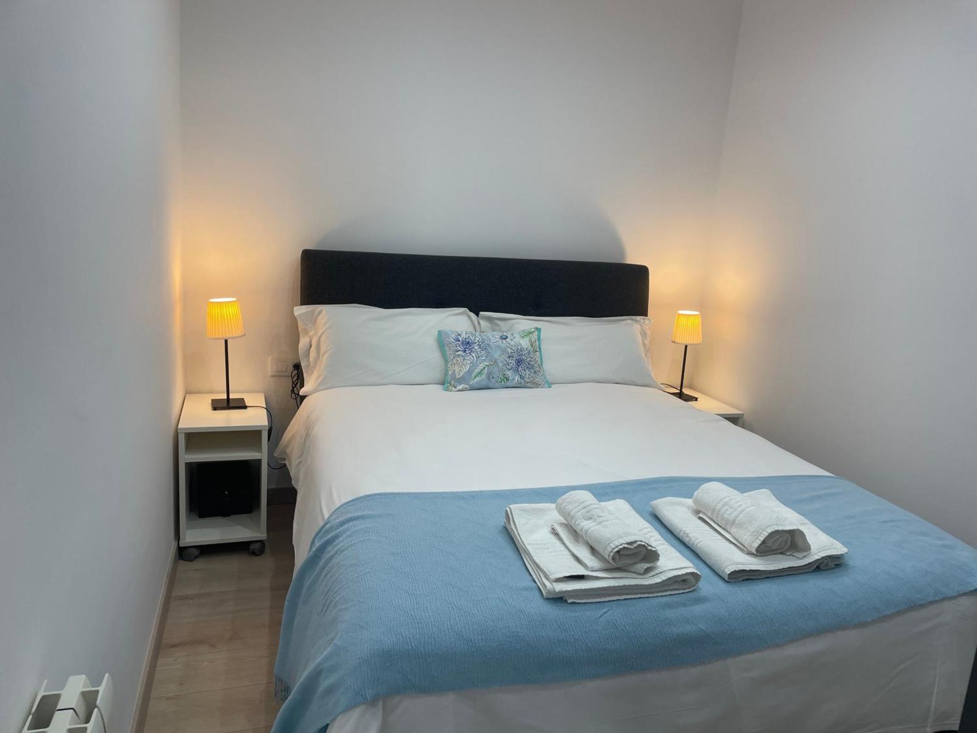 Apartamentos Barcelona - Iberia Екстер'єр фото